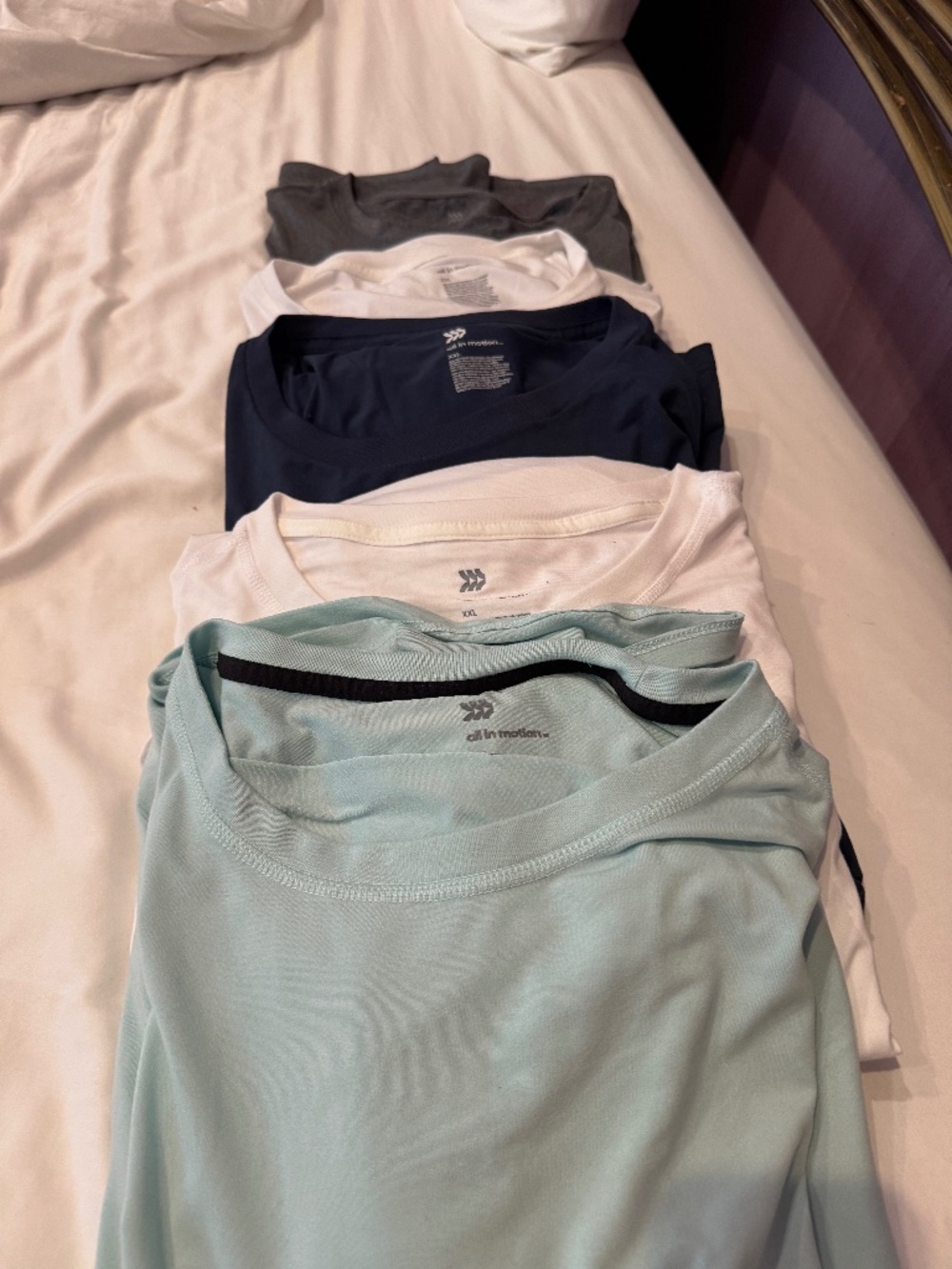 5 men’s long sleeve t-shirts, excellent, great deal
